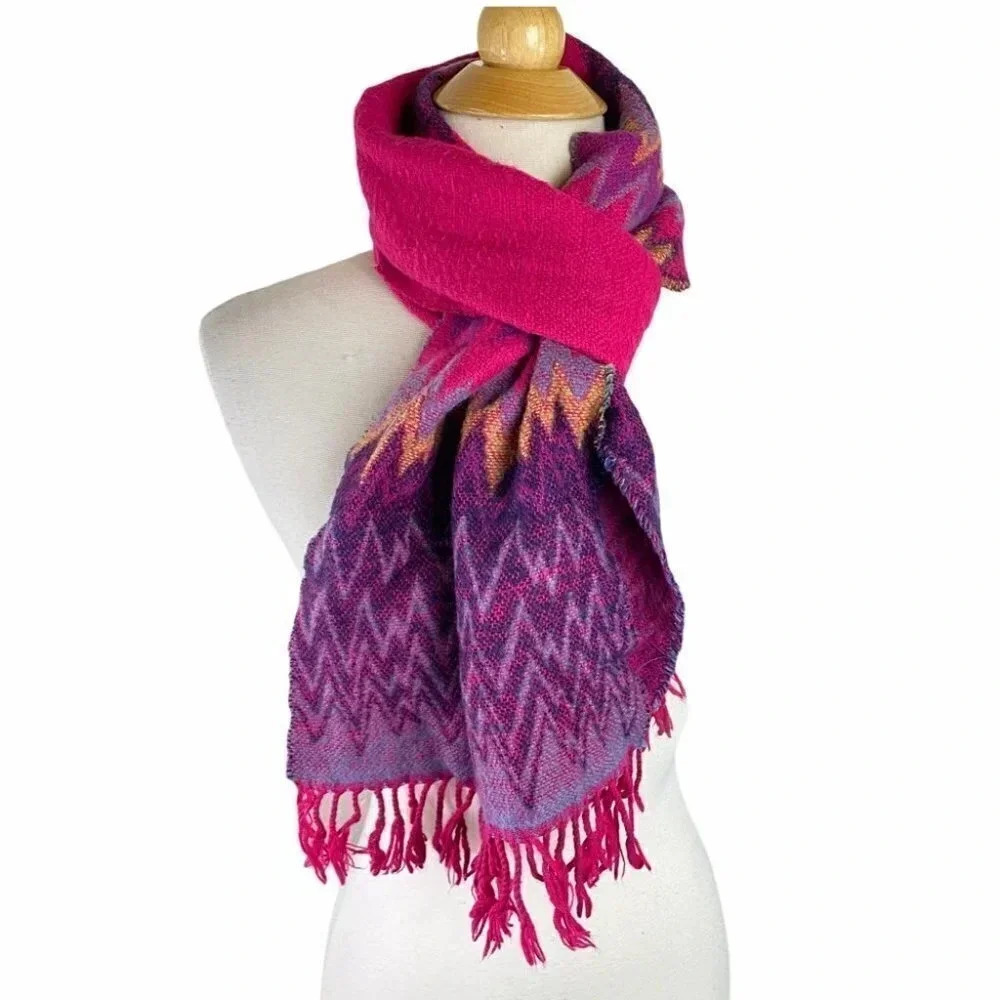 Pink/purple print fringe‎ scarf no tags